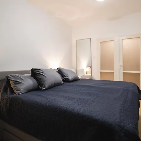 Apartman Flexihome Sk - Zborovska - Garage Parking With Electricity - 2 Bedrooms Kassa