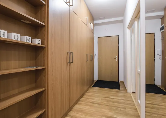 Flexihome Sk - Zborovska - Garage Parking With Electricity - 2 Bedrooms Košice